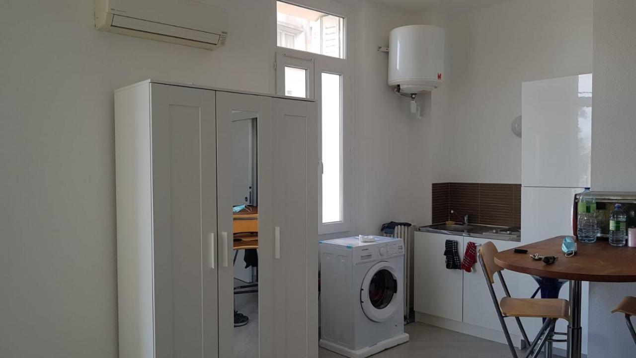 Studio With Sea View For 2 People Tolone Esterno foto