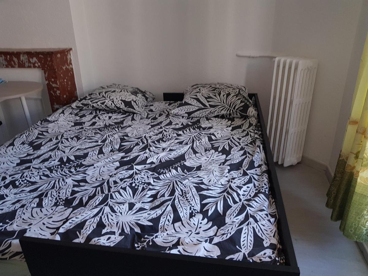 Studio With Sea View For 2 People Tolone Esterno foto