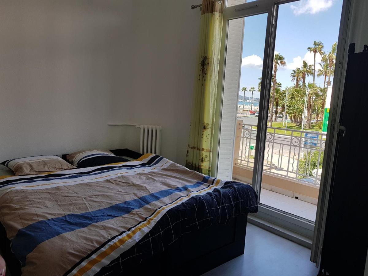 Studio With Sea View For 2 People Tolone Esterno foto